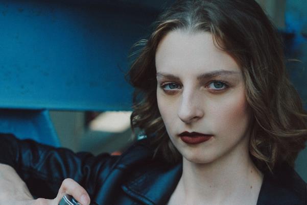 如何挽救爱情(林心如爱情事业双丰收,她算是人生赢家吗?)-泡学网-喜悦人生,挽回婚姻,分手挽回,经验婚姻,情感挽回,情感咨询,分离小三,泡学书籍