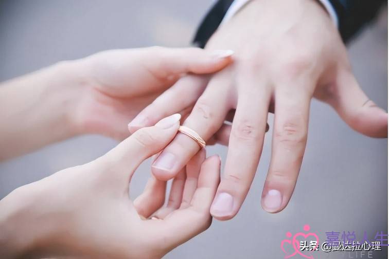 爱情分为几个种(你的爱情属于哪一种类型)-泡学网-喜悦人生,挽回婚姻,分手挽回,经验婚姻,情感挽回,情感咨询,分离小三,泡学书籍