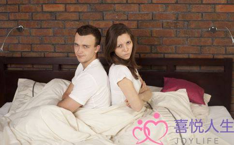 婚外情的女人忽冷忽热(女人有了婚外情后)-泡学网-喜悦人生,挽回婚姻,分手挽回,经验婚姻,情感挽回,情感咨询,分离小三,泡学书籍