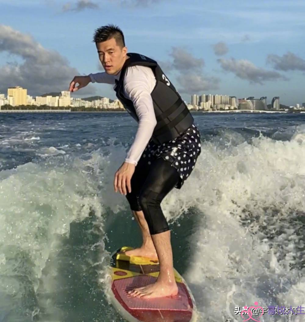 前女友回(郭艾伦携家人海边度假)-泡学网-喜悦人生,挽回婚姻,分手挽回,经验婚姻,情感挽回,情感咨询,分离小三,泡学书籍