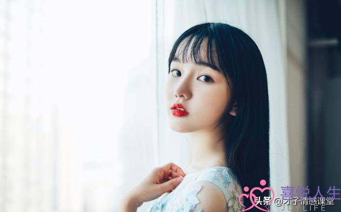 女生恋爱中如何保持吸引力，女性想在感情中保持吸引力-泡学网-喜悦人生,挽回婚姻,分手挽回,经验婚姻,情感挽回,情感咨询,分离小三,泡学书籍